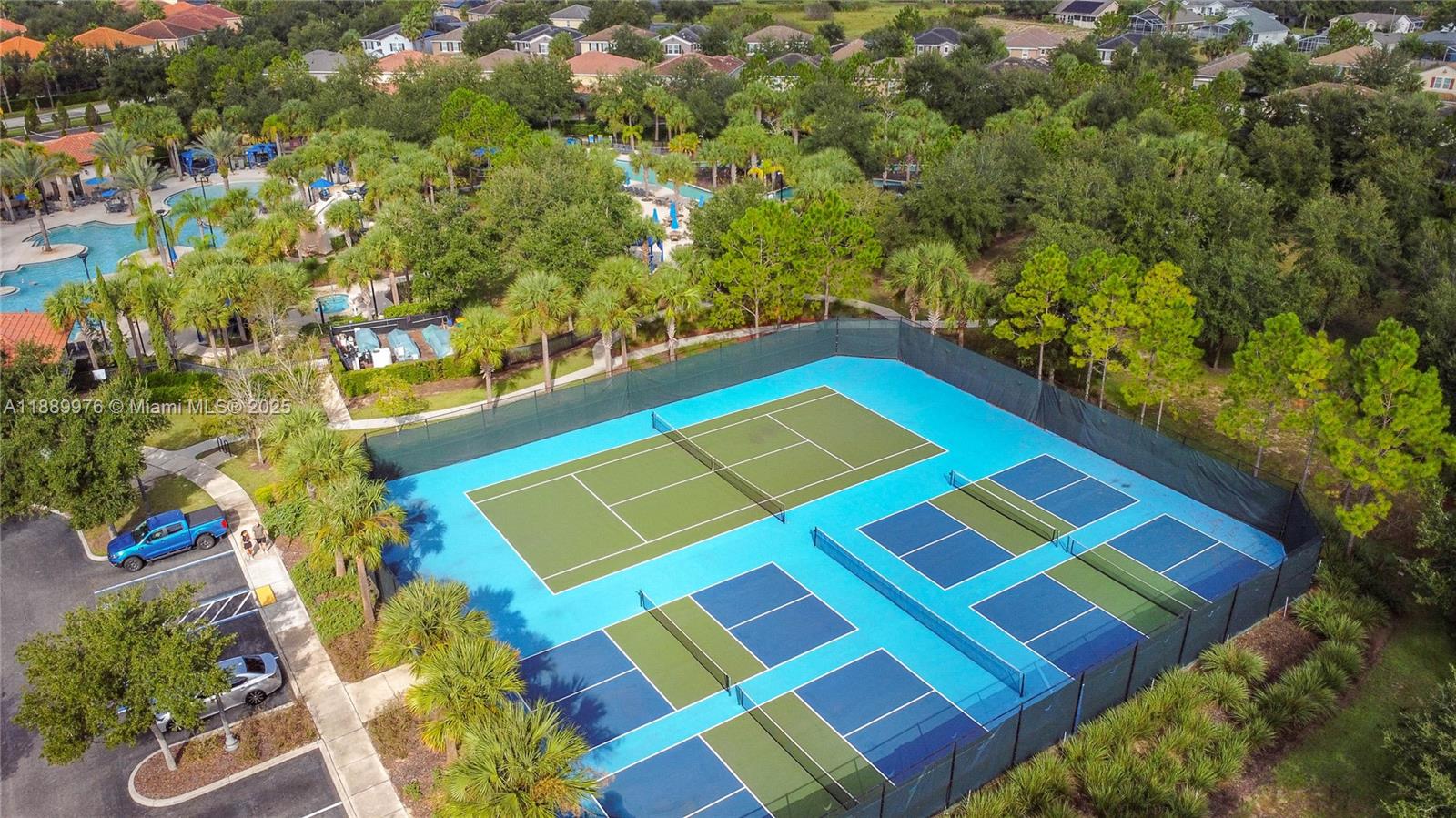 OAKMONT TOWNHOMES PHASE 1 - Residential