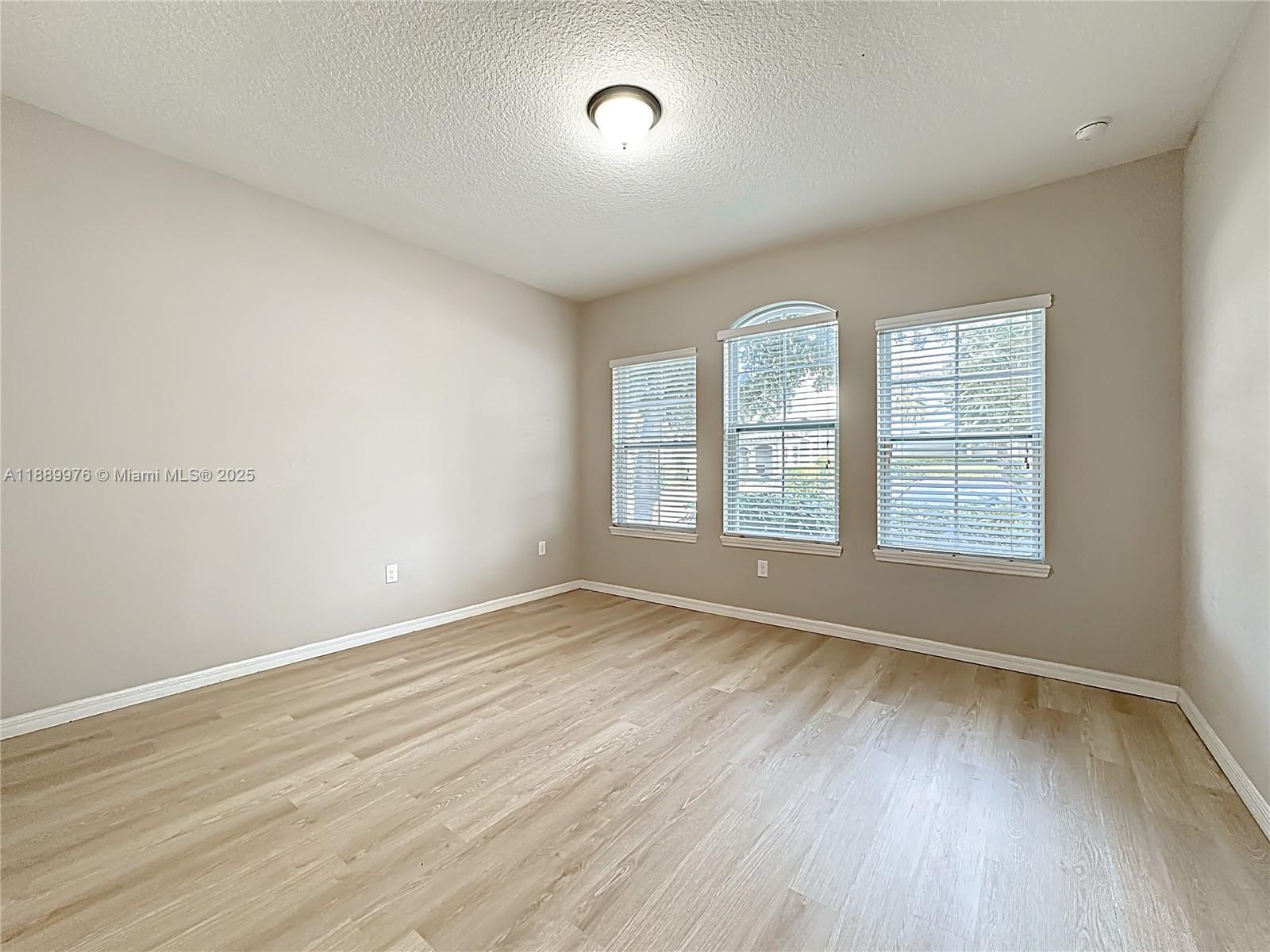 OAKMONT TOWNHOMES PHASE 1 - Residential