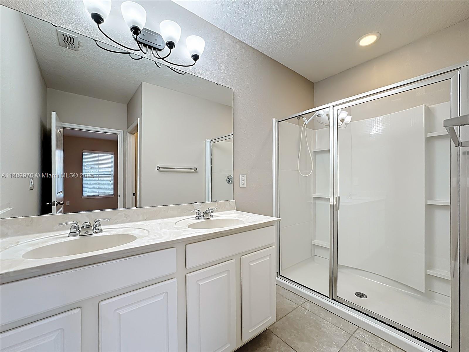 OAKMONT TOWNHOMES PHASE 1 - Residential