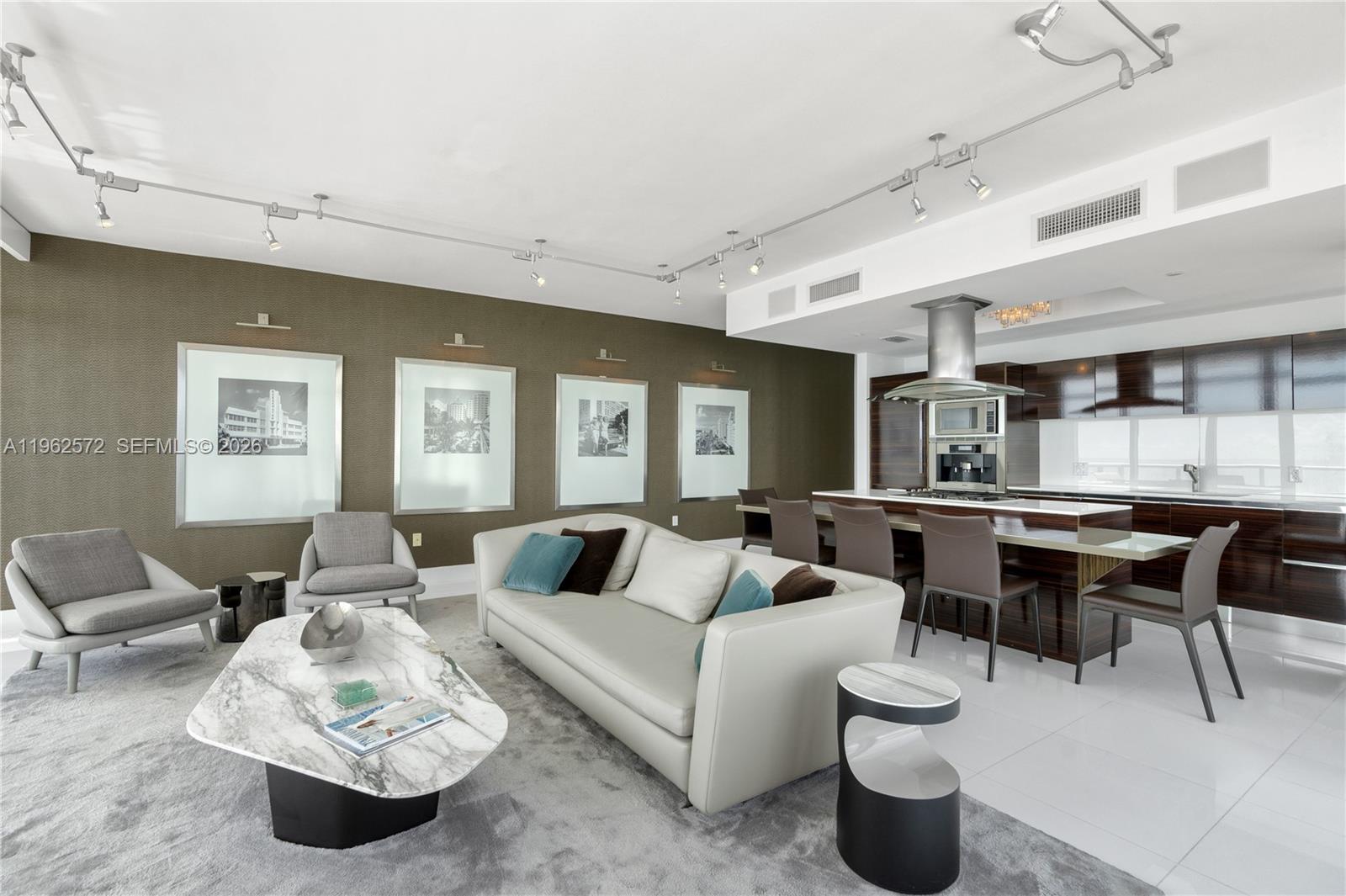 3737 Collins Ave S-1501