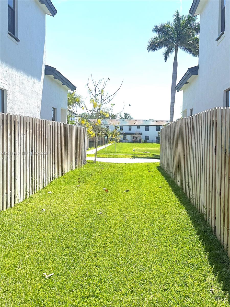 DANIA PRESERVE - Residential