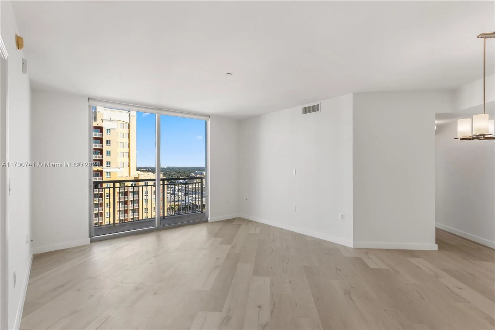 Miami, Florida 33156, United States, 2 Bedrooms Bedrooms, ,2 BathroomsBathrooms,Residential,Active,30067