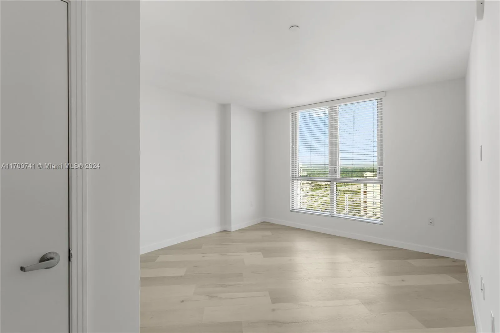 Miami, Florida 33156, United States, 2 Bedrooms Bedrooms, ,2 BathroomsBathrooms,Residential,Active,30067