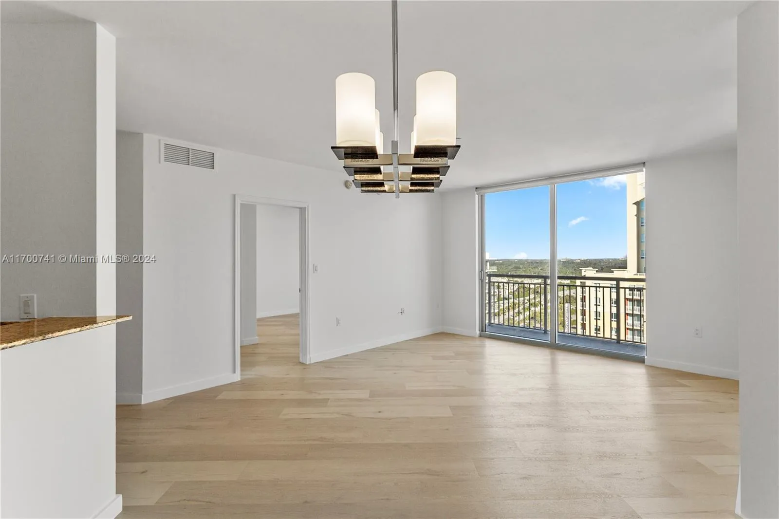 Miami, Florida 33156, United States, 2 Bedrooms Bedrooms, ,2 BathroomsBathrooms,Residential,Active,30067