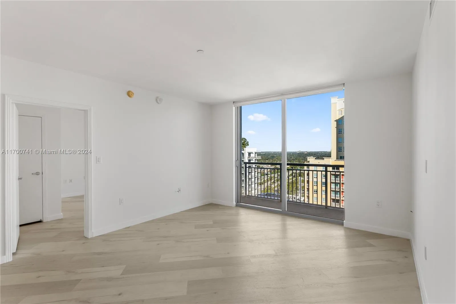 Miami, Florida 33156, United States, 2 Bedrooms Bedrooms, ,2 BathroomsBathrooms,Residential,Active,30067
