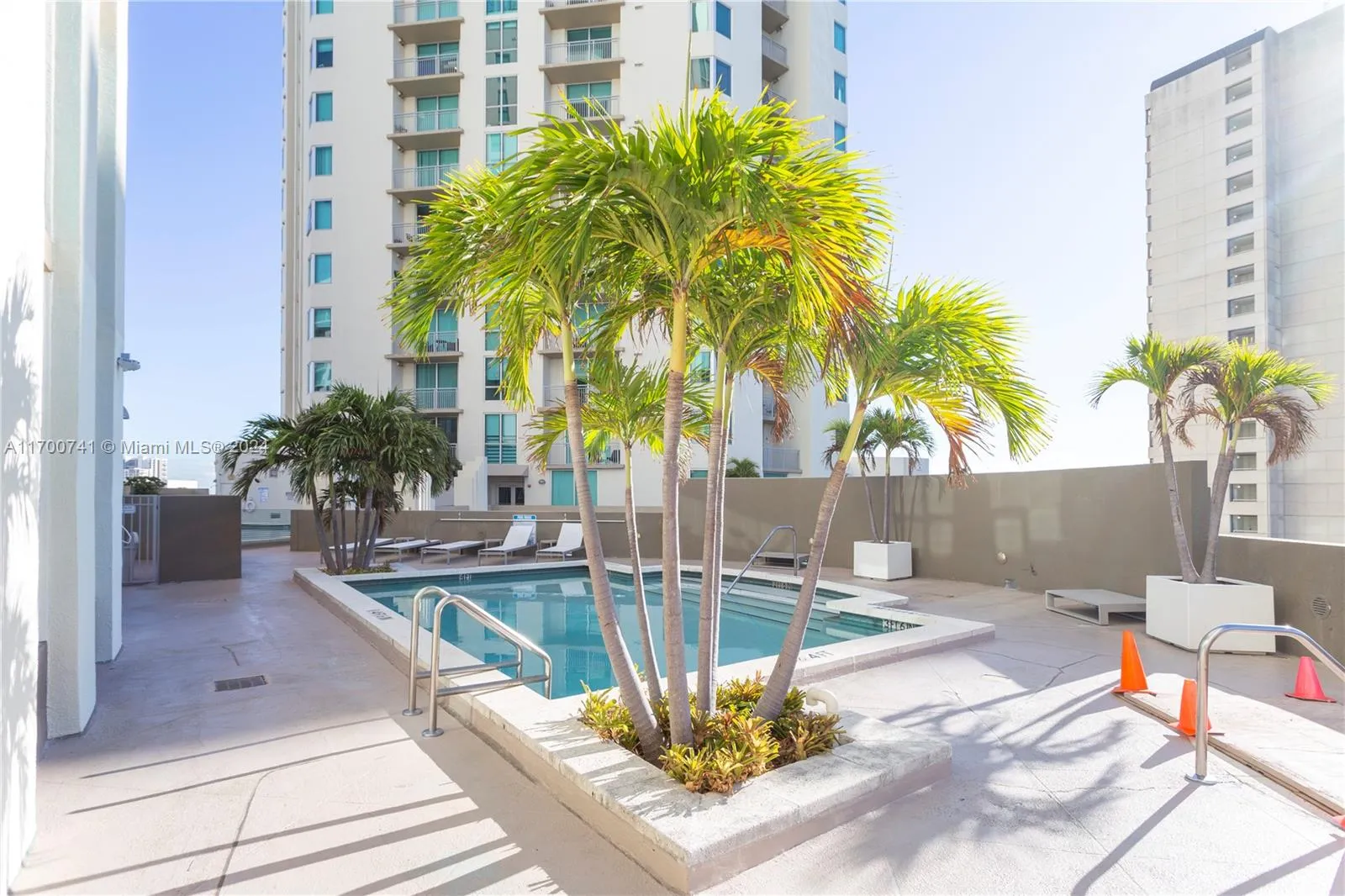 Miami, Florida 33156, United States, 2 Bedrooms Bedrooms, ,2 BathroomsBathrooms,Residential,Active,30067