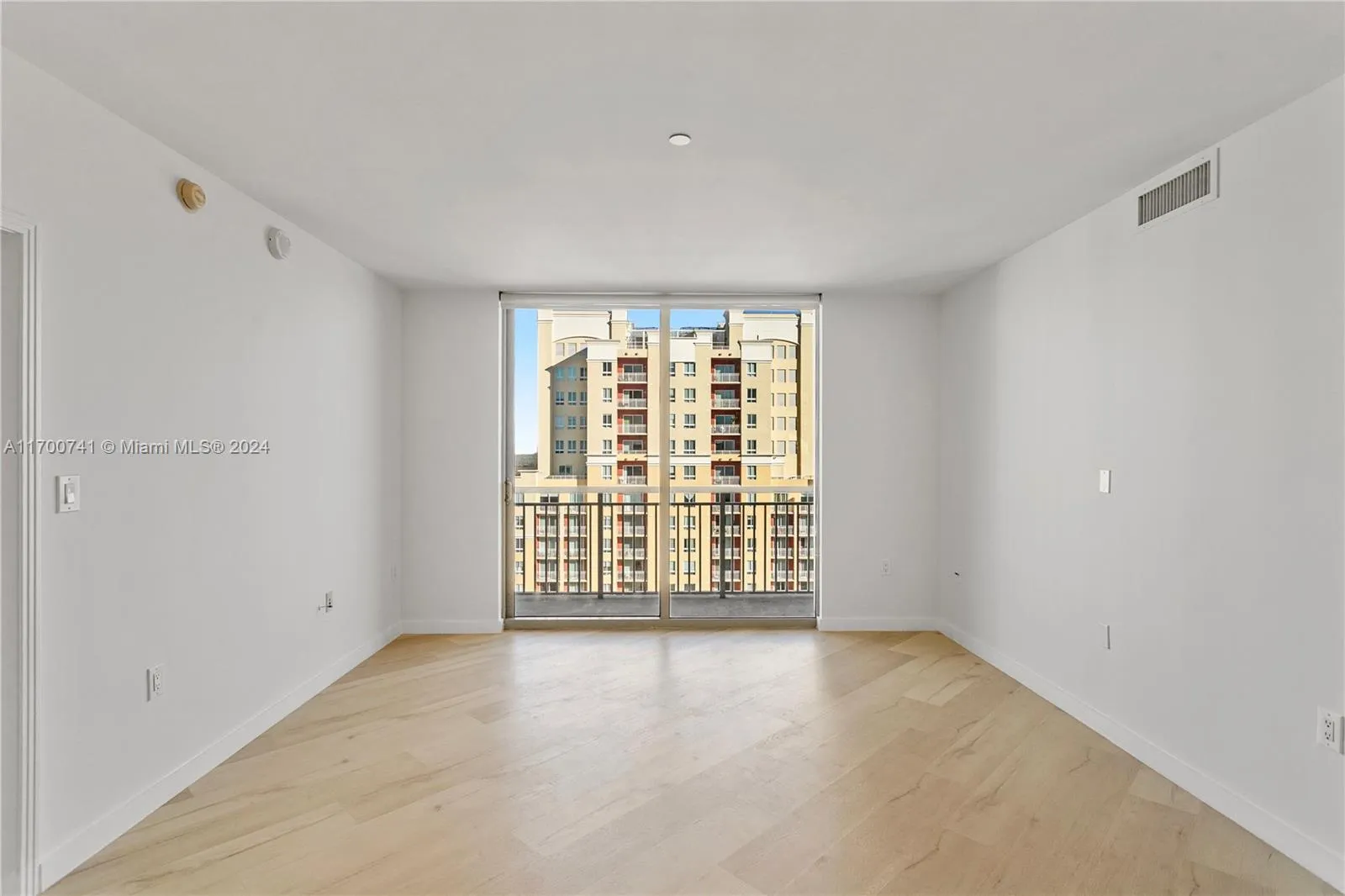 Miami, Florida 33156, United States, 2 Bedrooms Bedrooms, ,2 BathroomsBathrooms,Residential,Active,30067