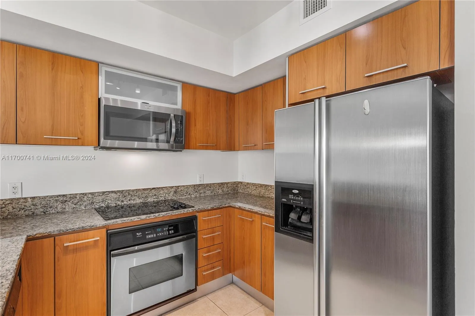 Miami, Florida 33156, United States, 2 Bedrooms Bedrooms, ,2 BathroomsBathrooms,Residential,Active,30067