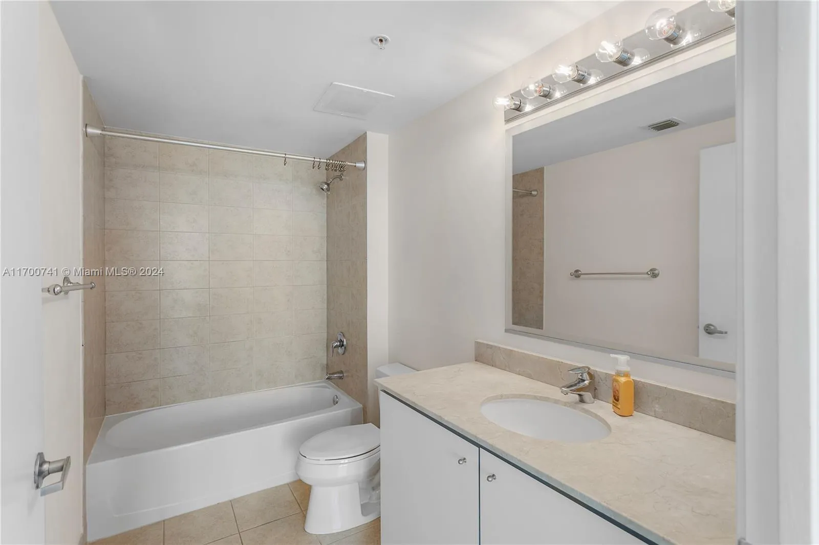 Miami, Florida 33156, United States, 2 Bedrooms Bedrooms, ,2 BathroomsBathrooms,Residential,Active,30067