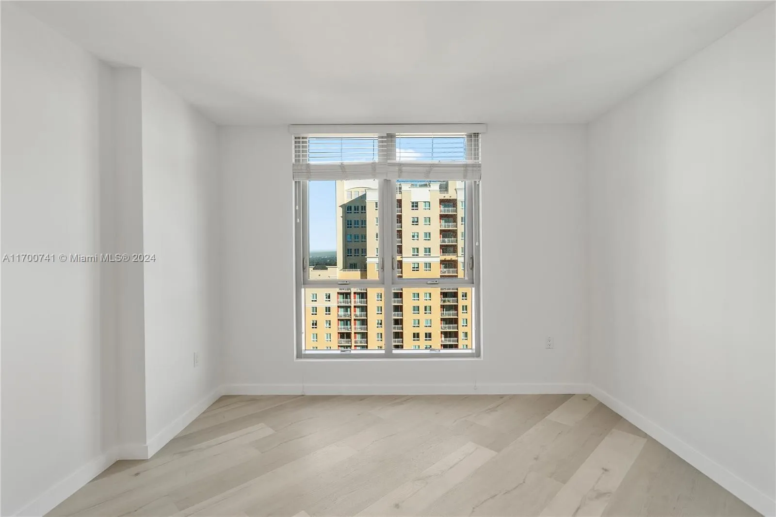 Miami, Florida 33156, United States, 2 Bedrooms Bedrooms, ,2 BathroomsBathrooms,Residential,Active,30067