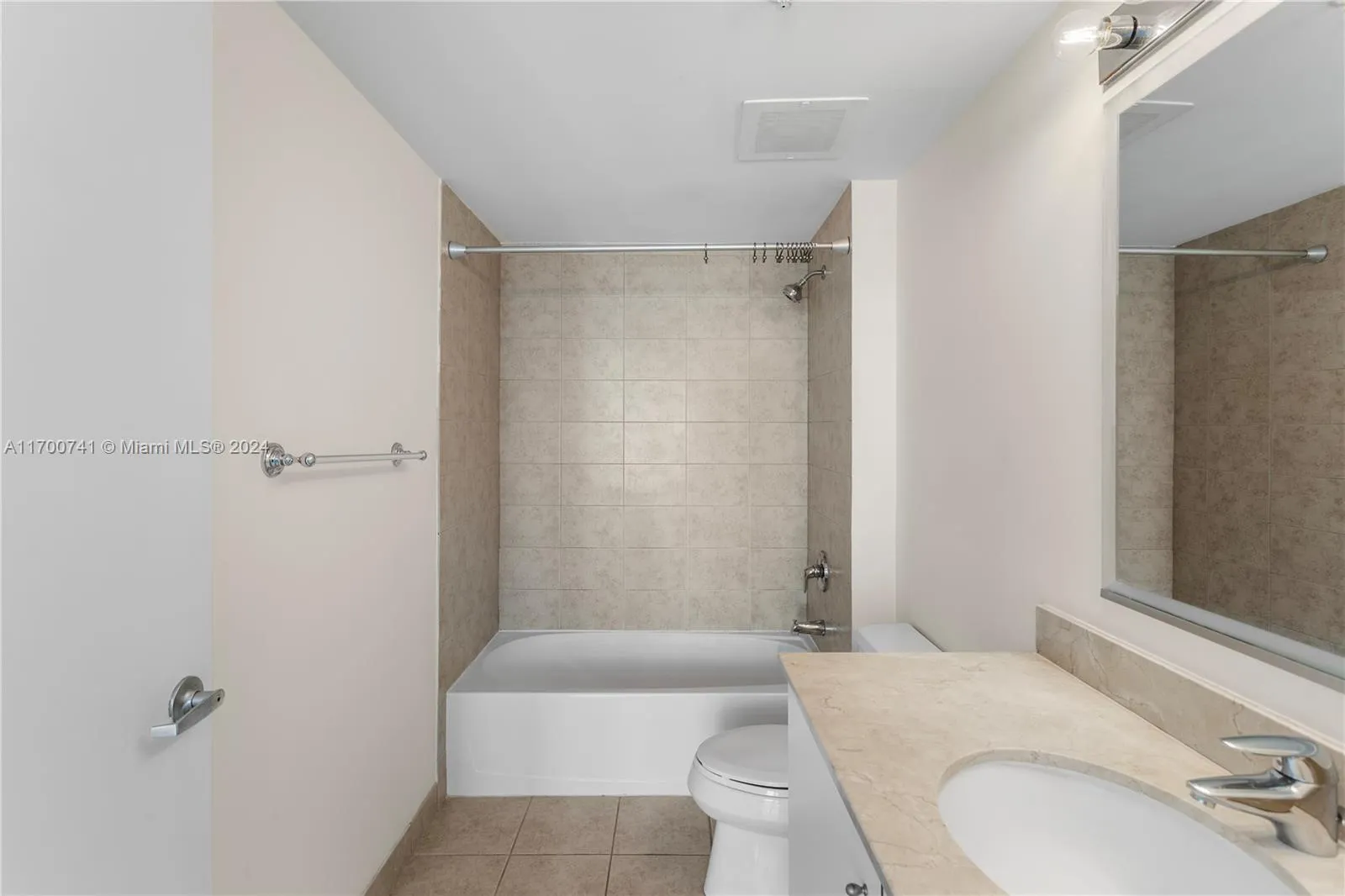 Miami, Florida 33156, United States, 2 Bedrooms Bedrooms, ,2 BathroomsBathrooms,Residential,Active,30067