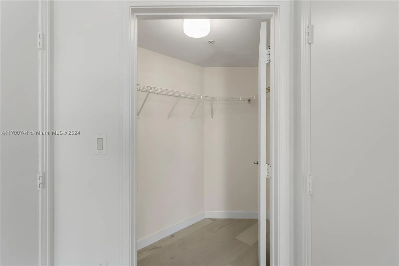 Miami, Florida 33156, United States, 2 Bedrooms Bedrooms, ,2 BathroomsBathrooms,Residential,Active,30067