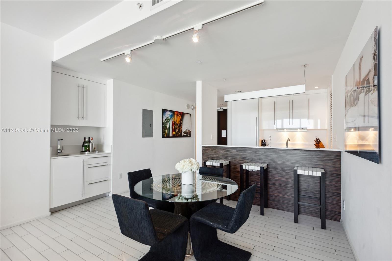 2201 COLLINS AVE CONDO - Residential