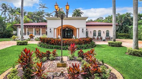 A home in Pinecrest