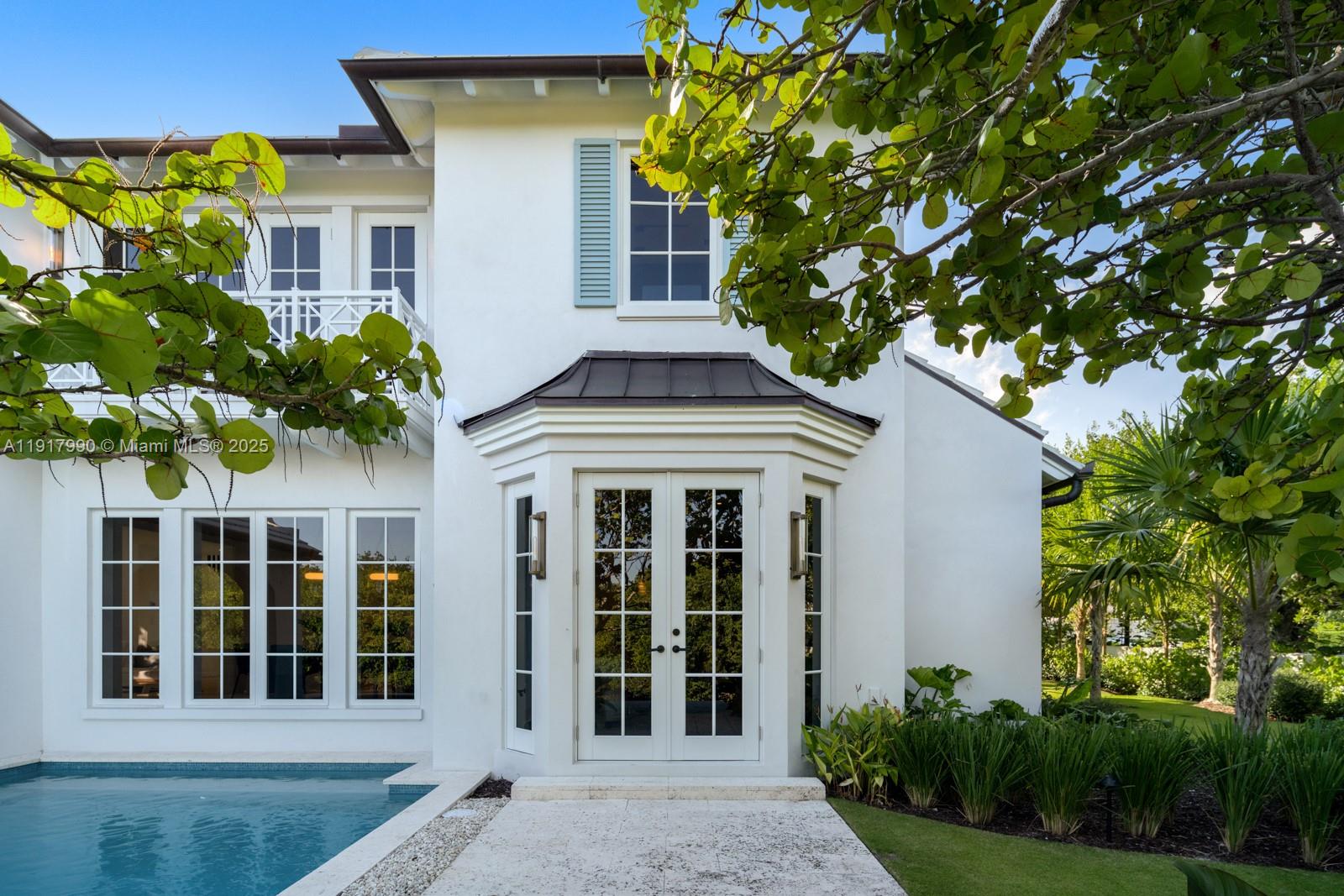 IBIS ISLE - Residential