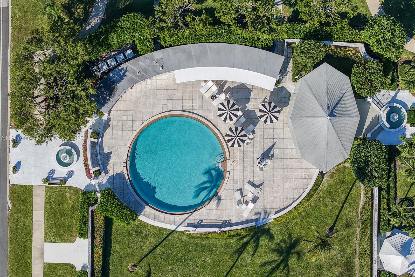 IBIS ISLE - Residential