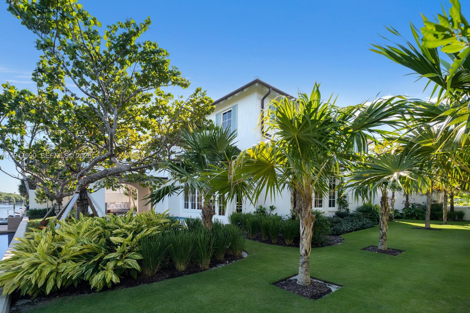IBIS ISLE - Residential