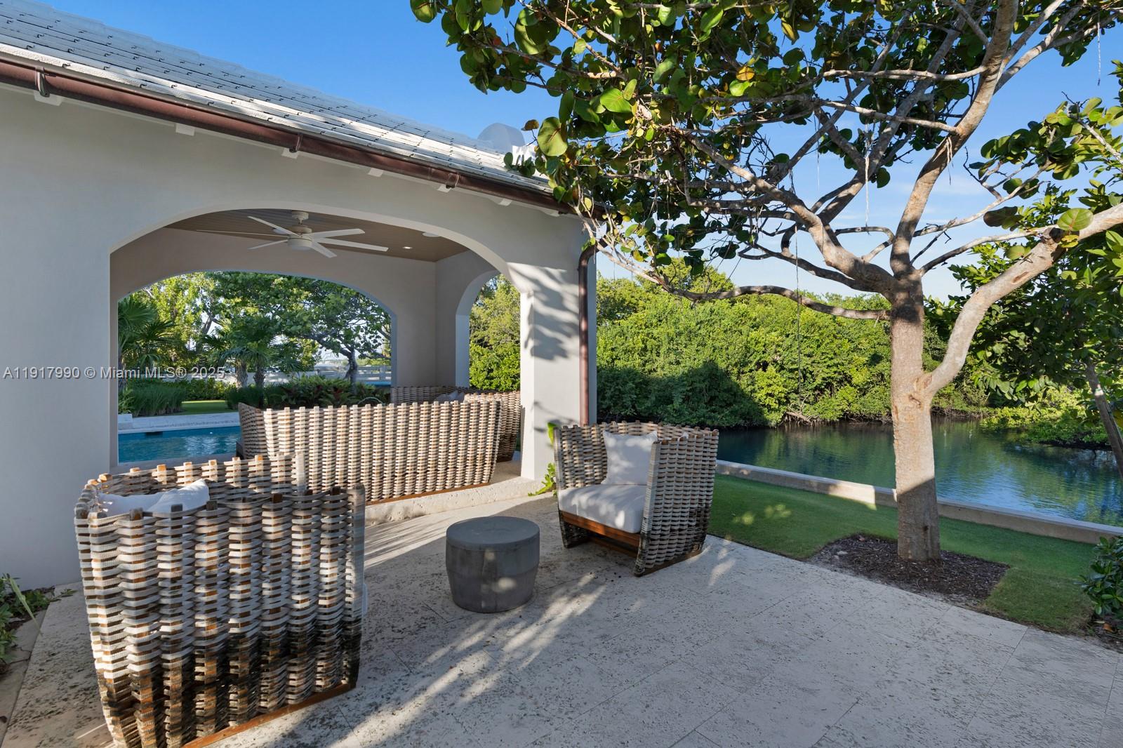 IBIS ISLE - Residential