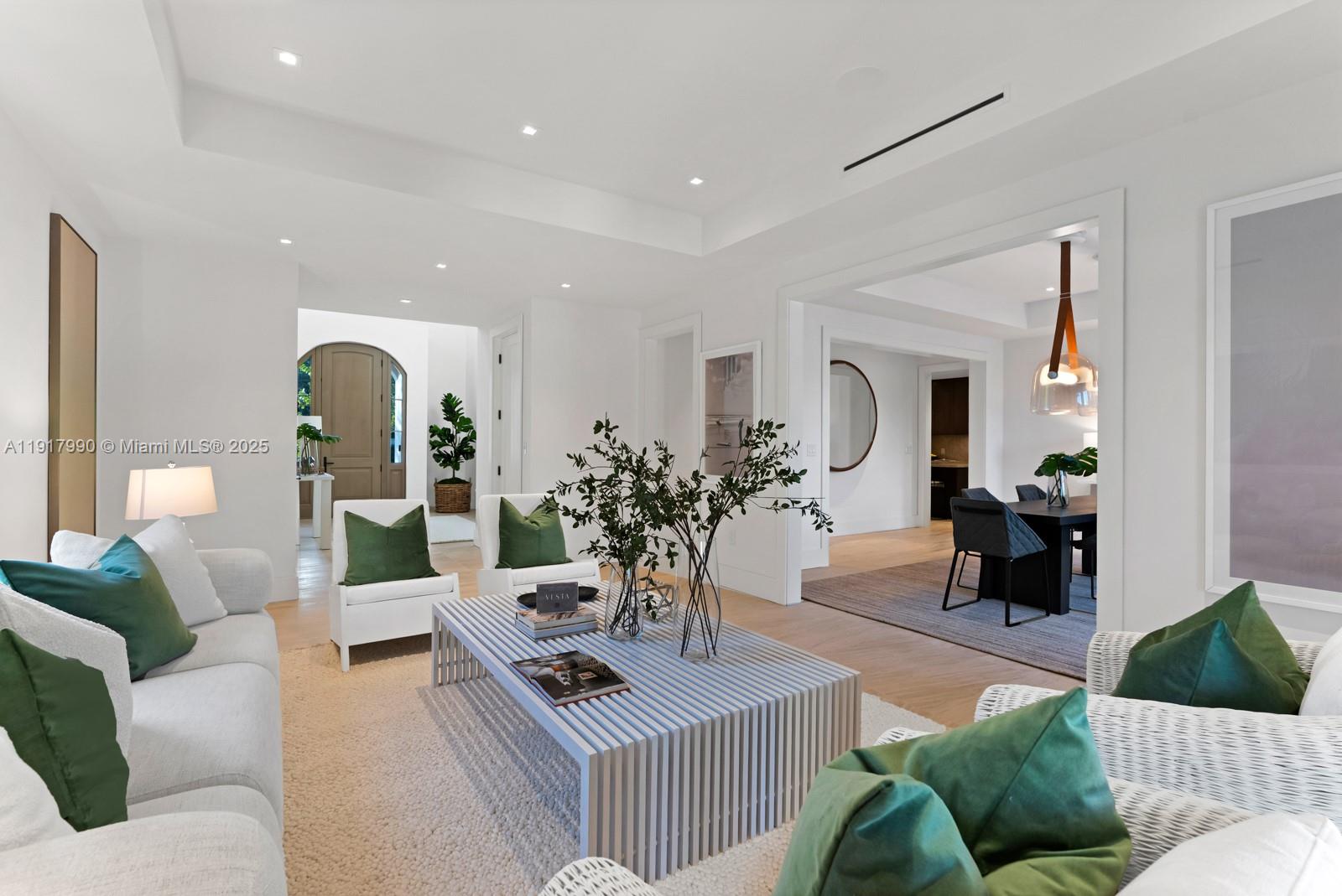 IBIS ISLE - Residential