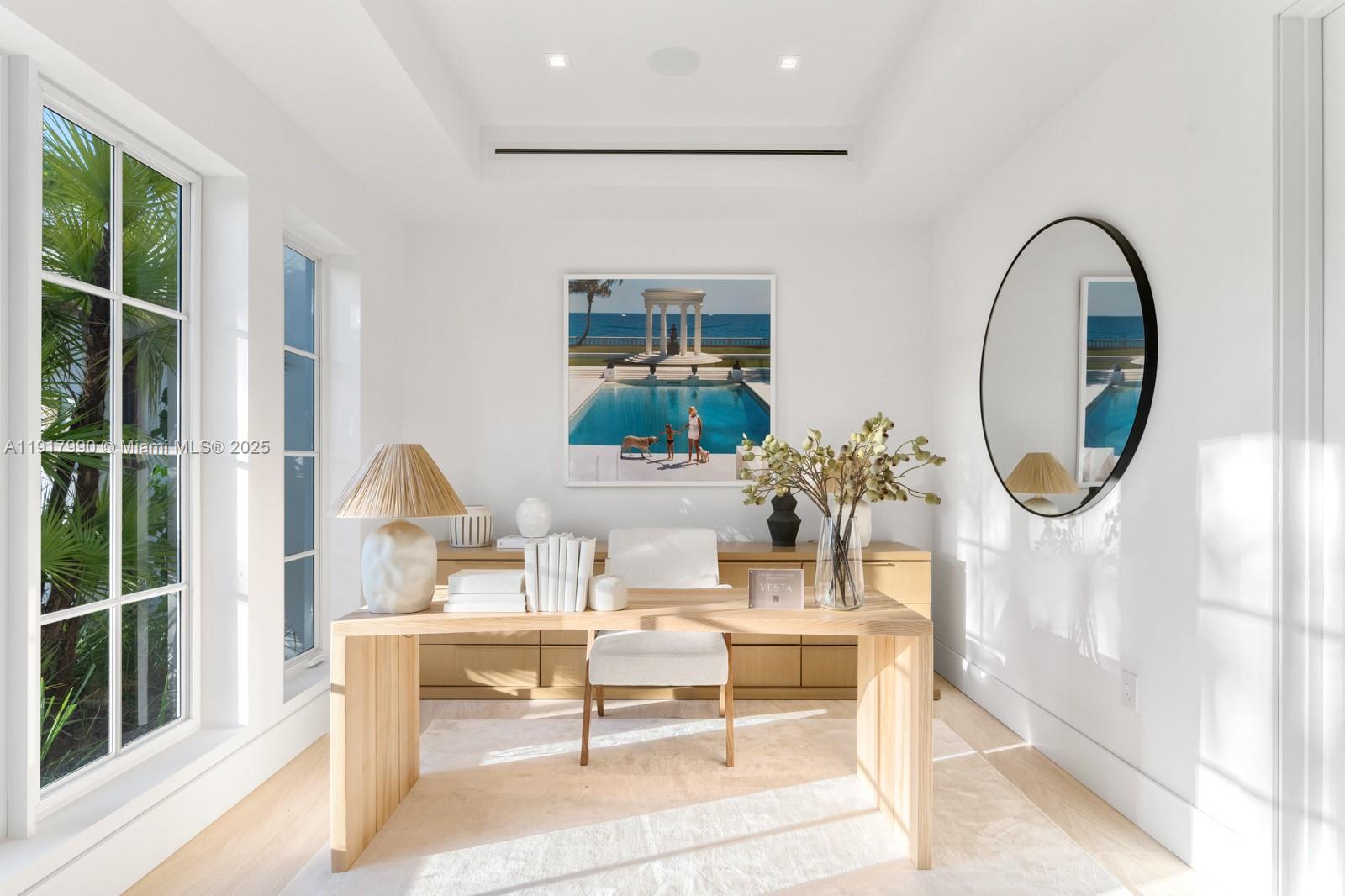 IBIS ISLE - Residential