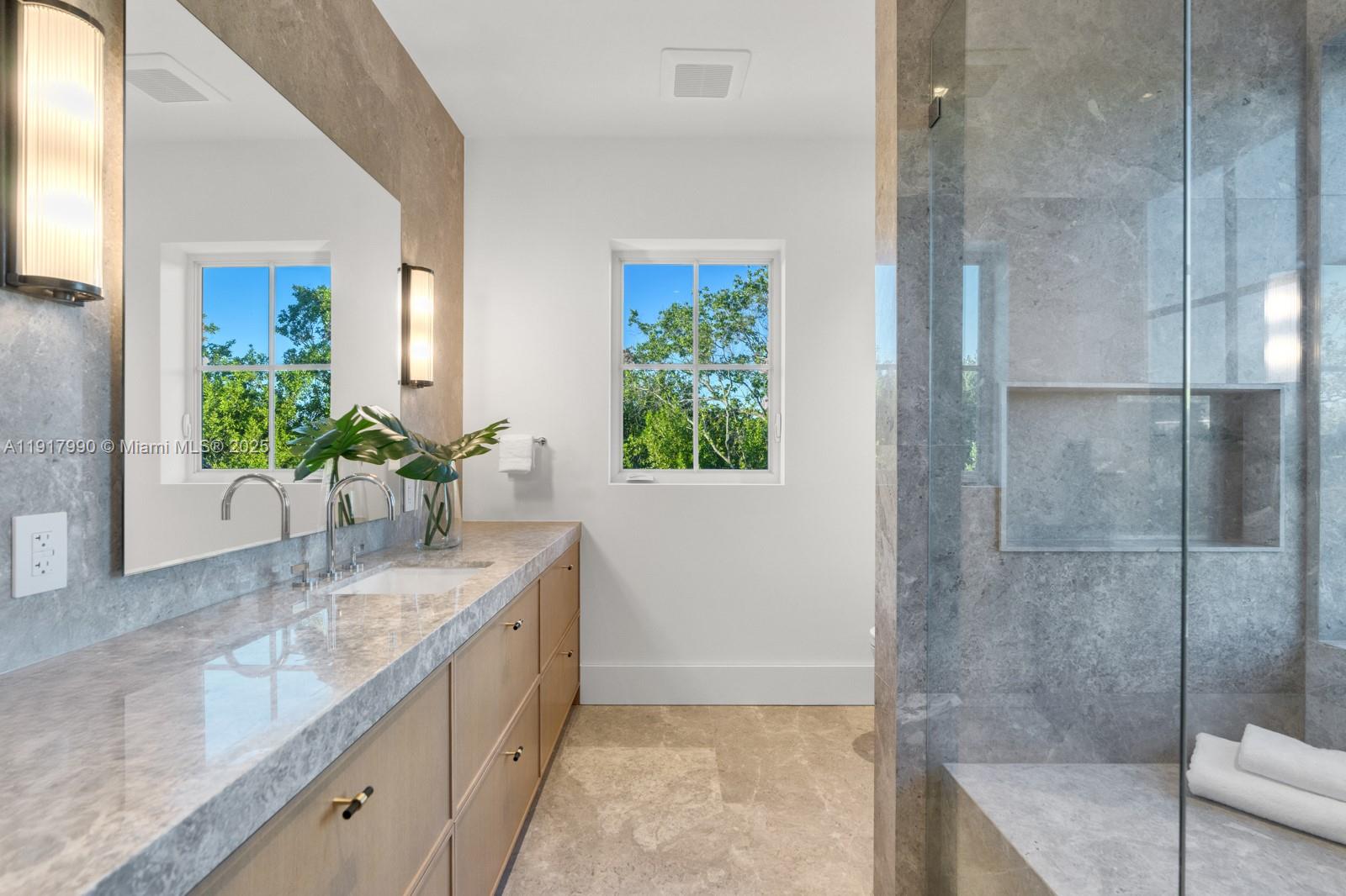 IBIS ISLE - Residential