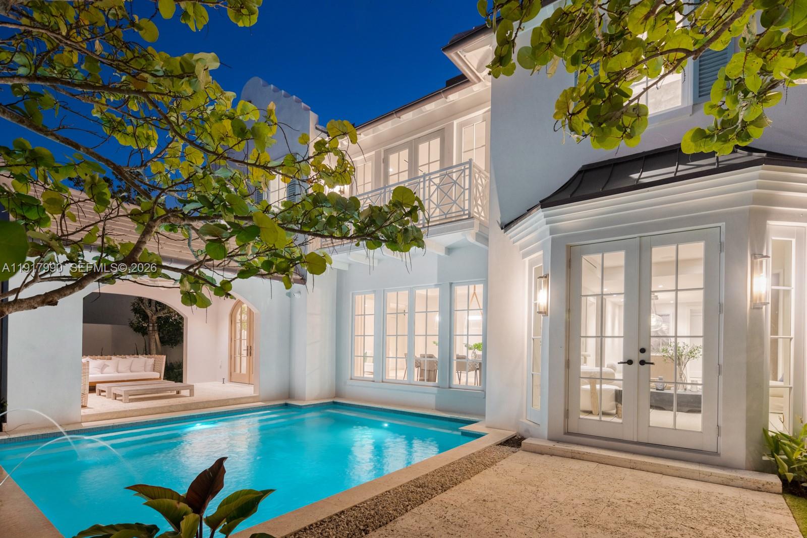 IBIS ISLE - Residential