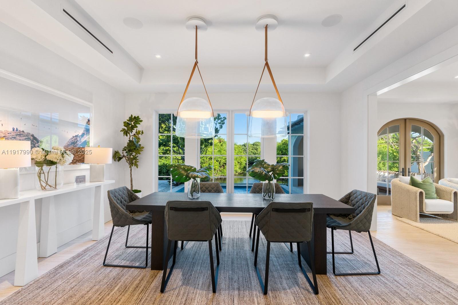 IBIS ISLE - Residential