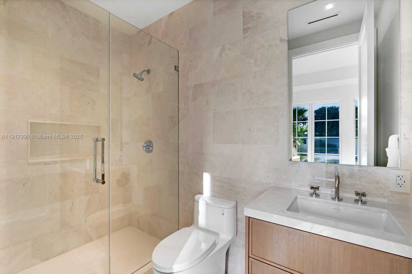 IBIS ISLE - Residential