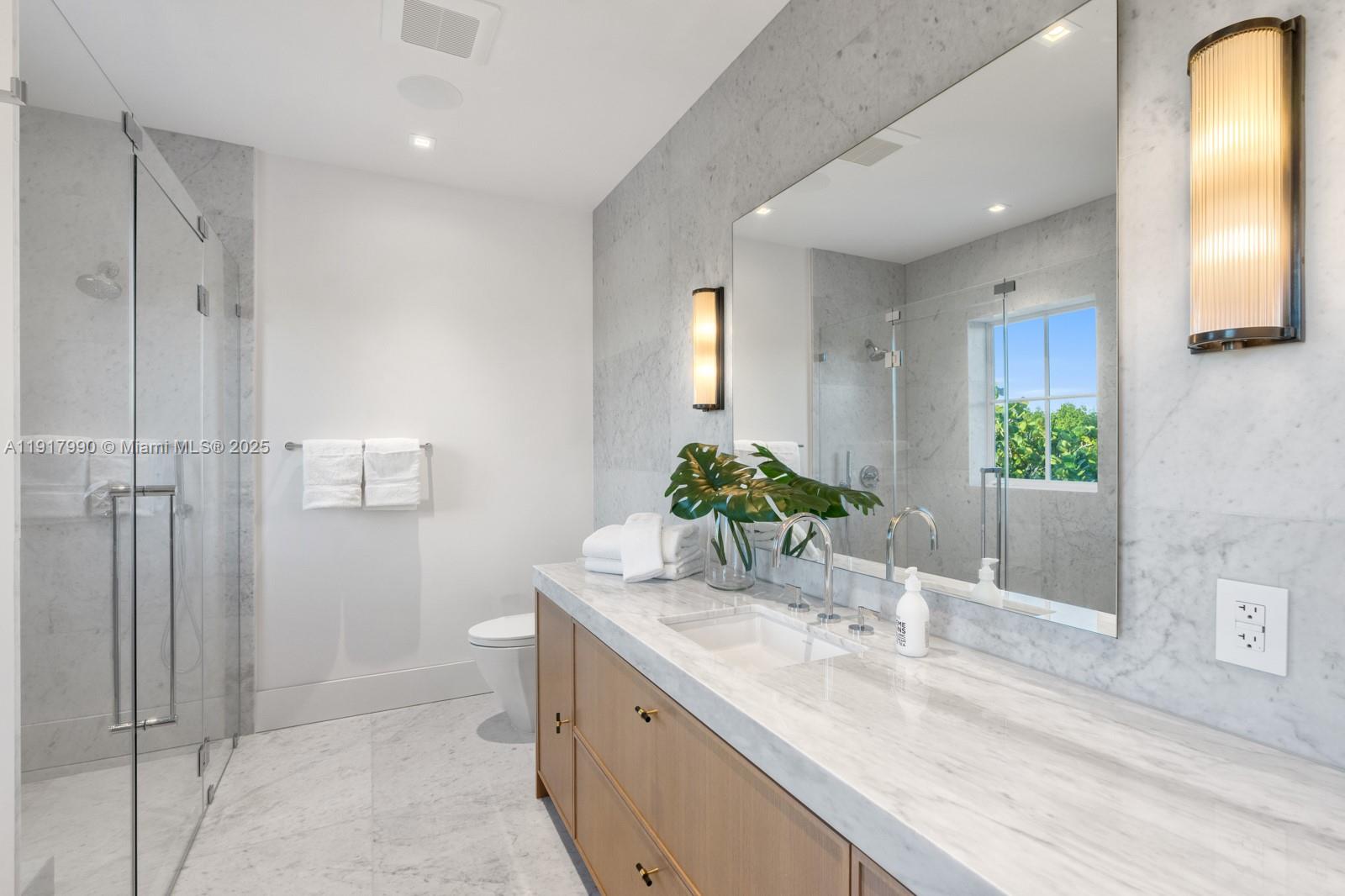 IBIS ISLE - Residential