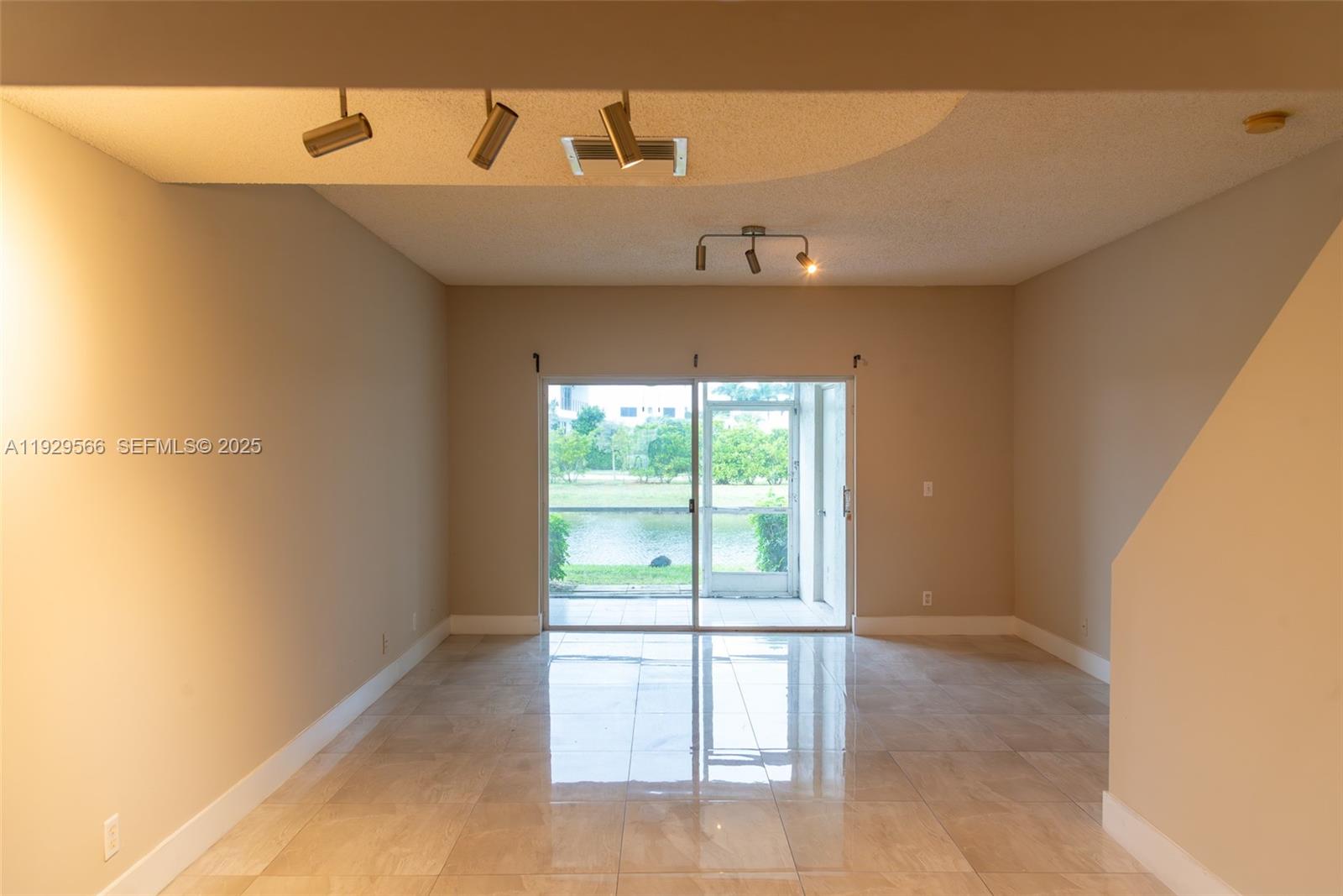 BONAVENTURE - Residential Lease