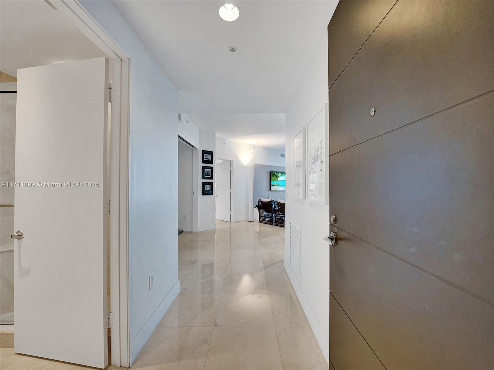 View photos, virtual tours, details... 17301 Biscayne Blvd 2008