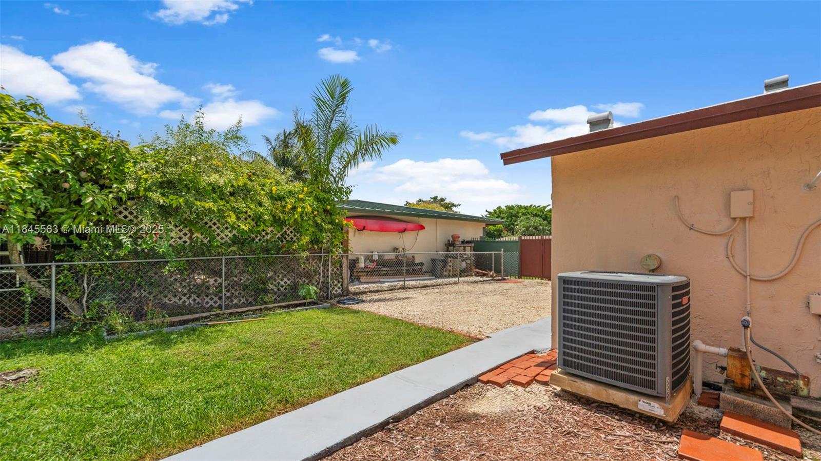 WINSTON PARK UNIT 7 - Residential