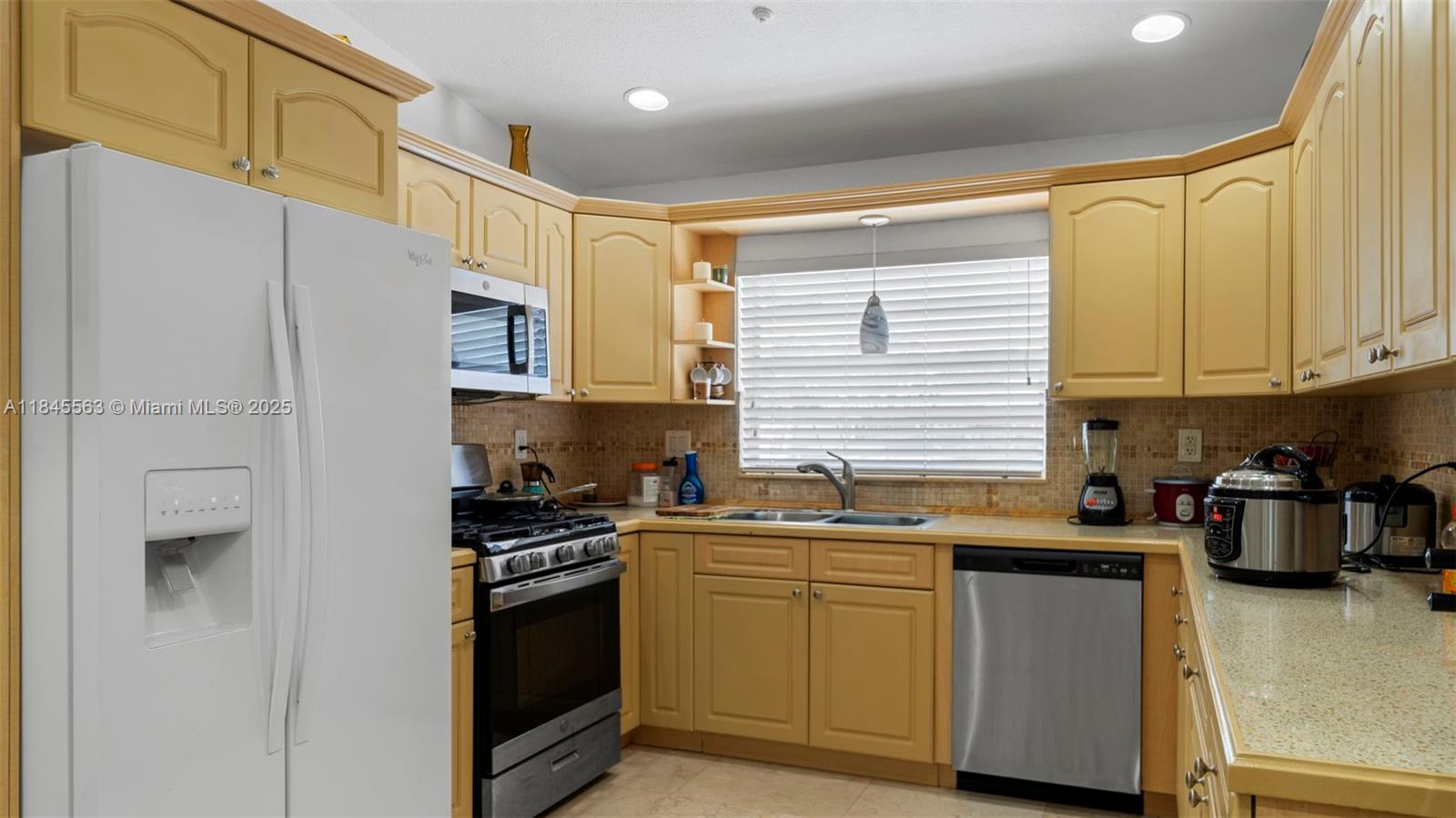 WINSTON PARK UNIT 7 - Residential