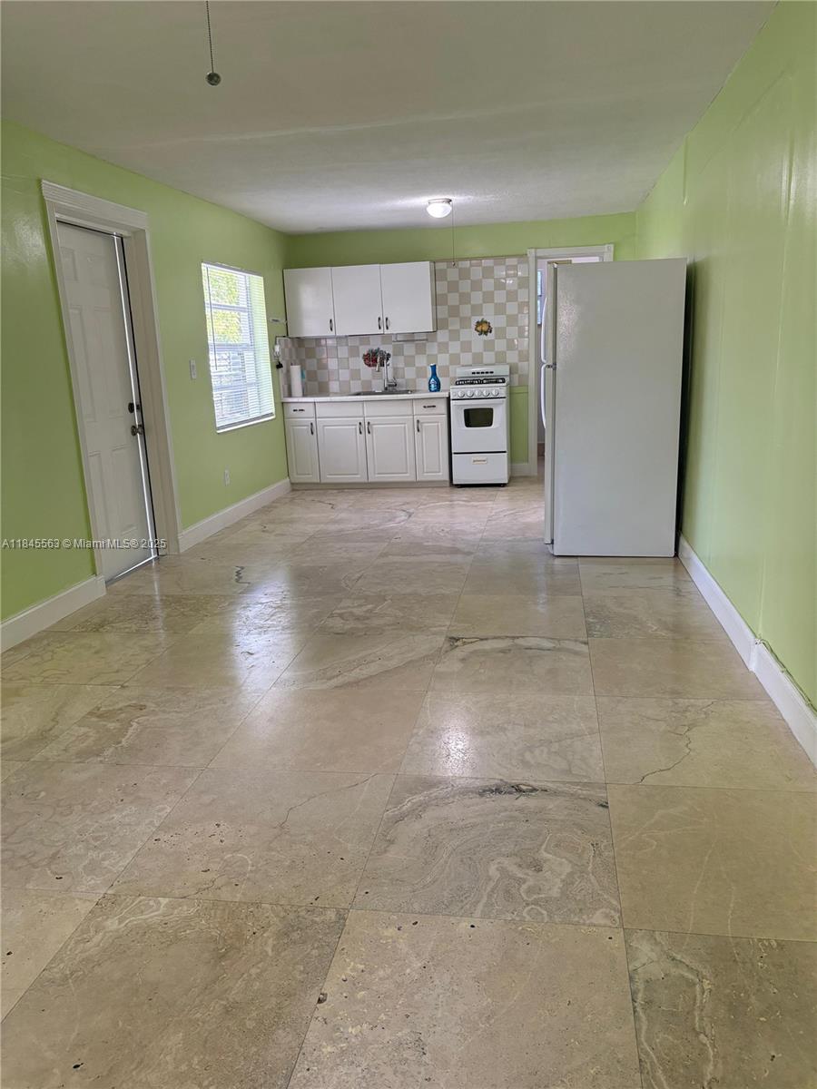 WINSTON PARK UNIT 7 - Residential