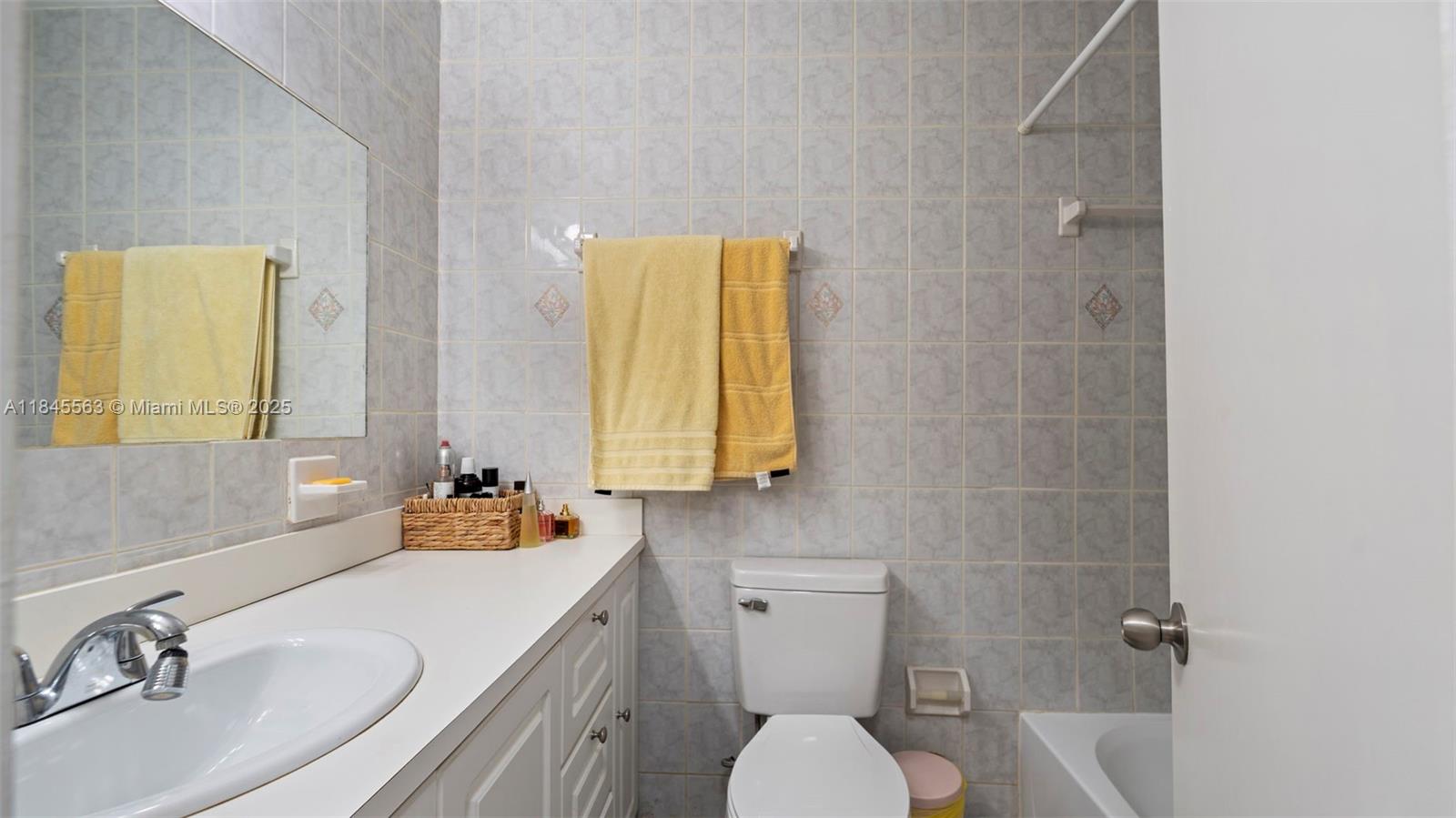 WINSTON PARK UNIT 7 - Residential