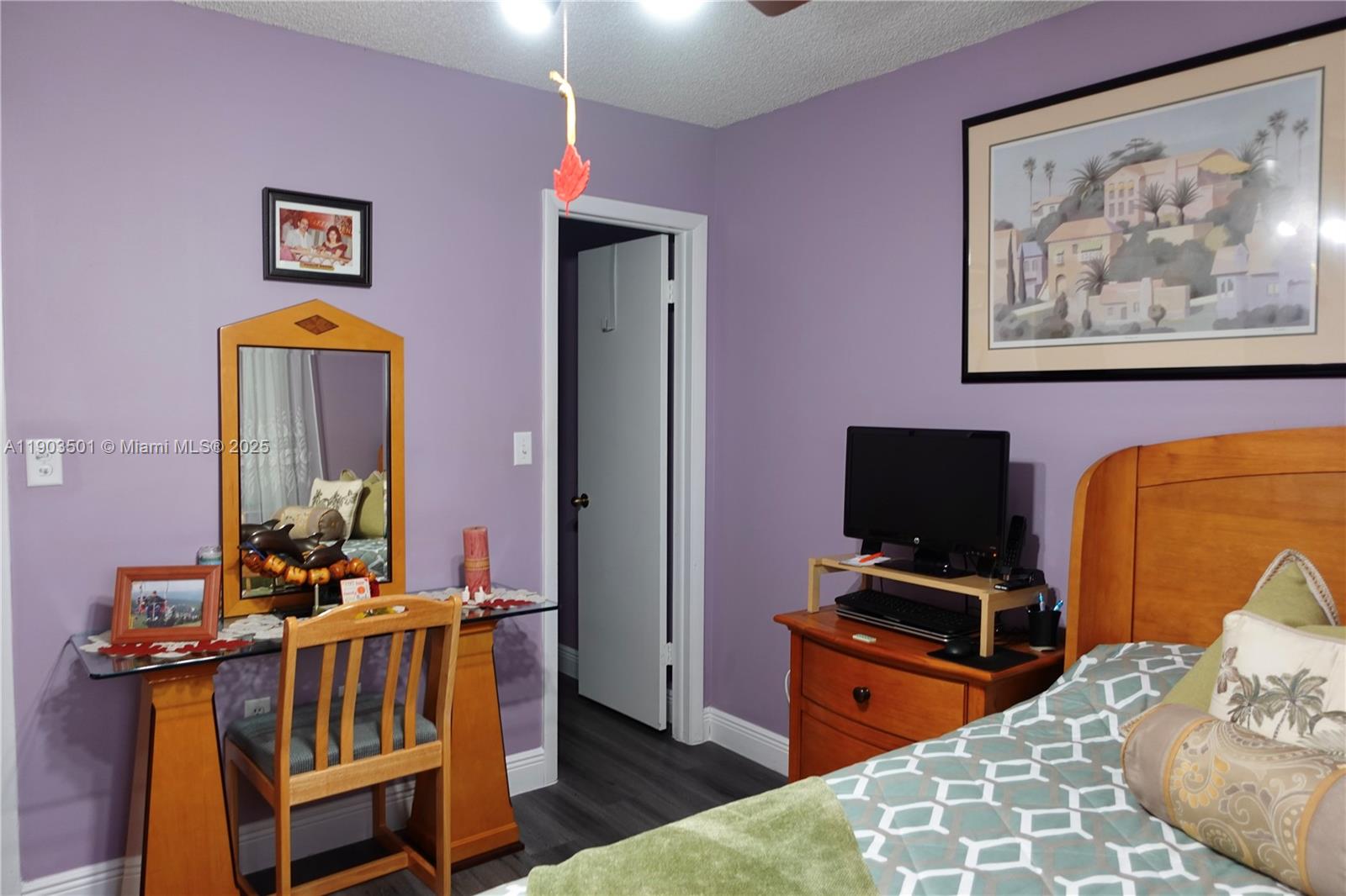 THE MOORS TOWNHOUSES - Residential