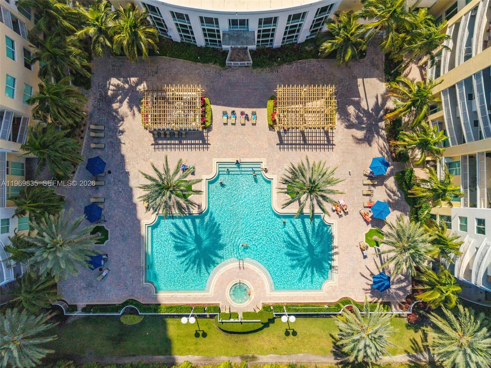 DUO CONDOMINIUM WEST - Residential