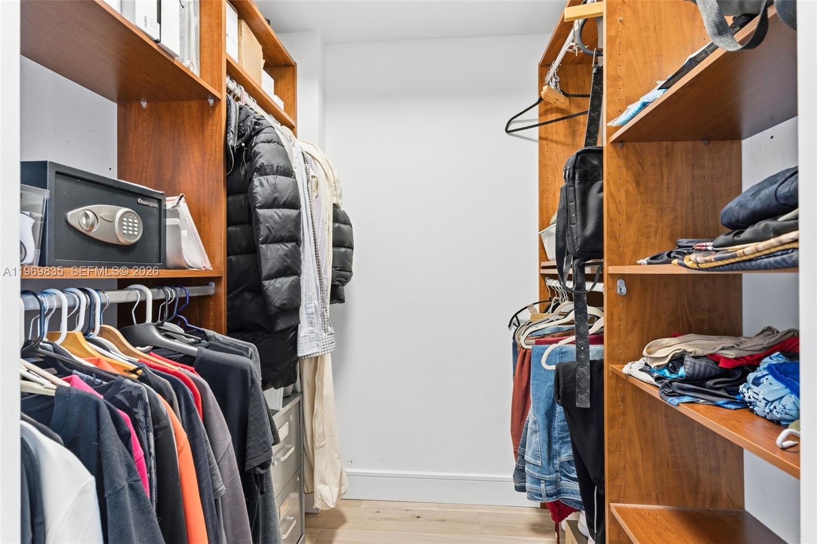 DUO CONDOMINIUM WEST - Residential