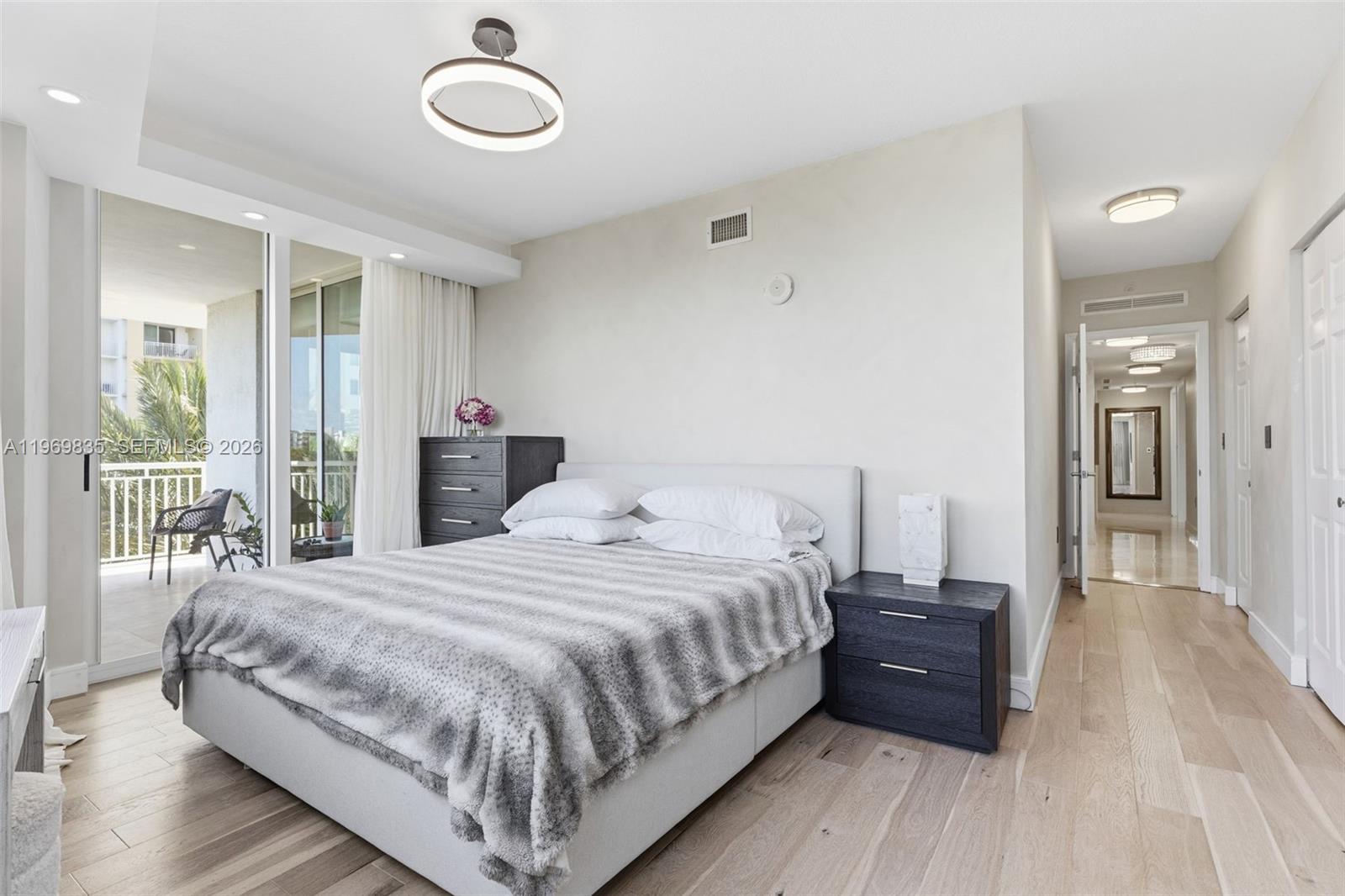 DUO CONDOMINIUM WEST - Residential