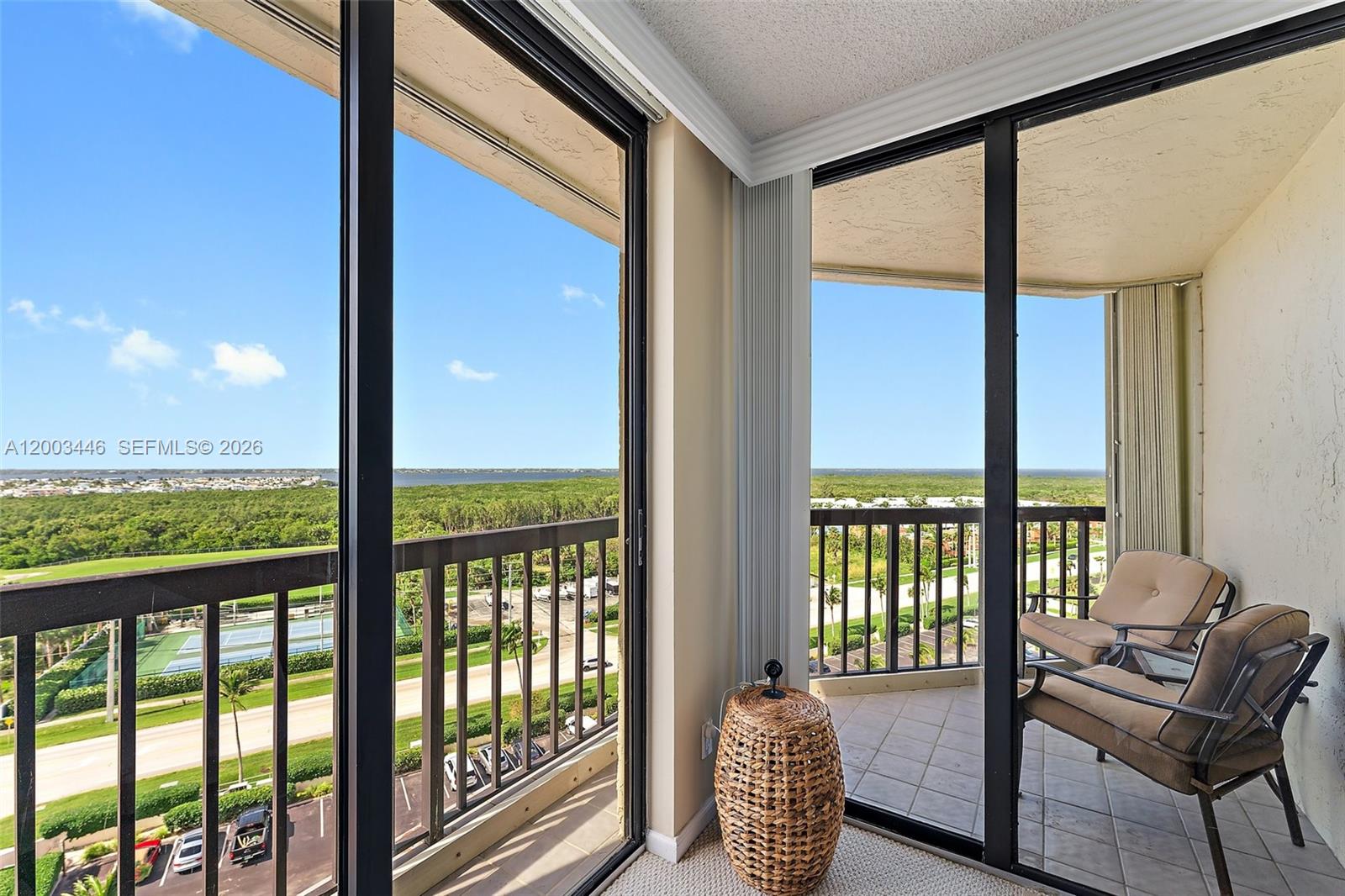 ISLANDIA II CONDOMINIUM - Residential Lease