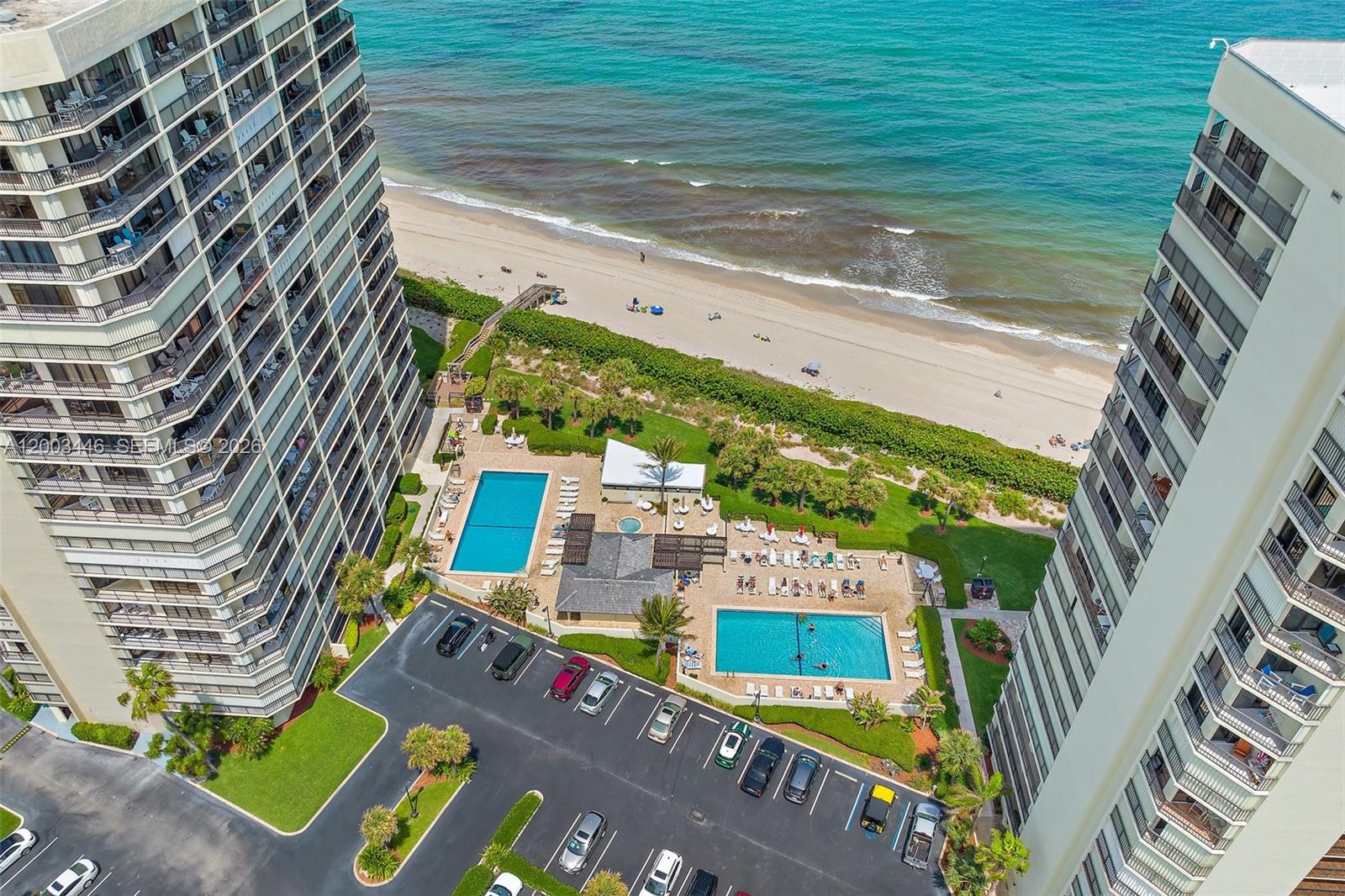 ISLANDIA II CONDOMINIUM - Residential Lease