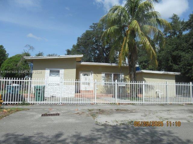 EVERGLADES AVE HTS ADDN - Residential