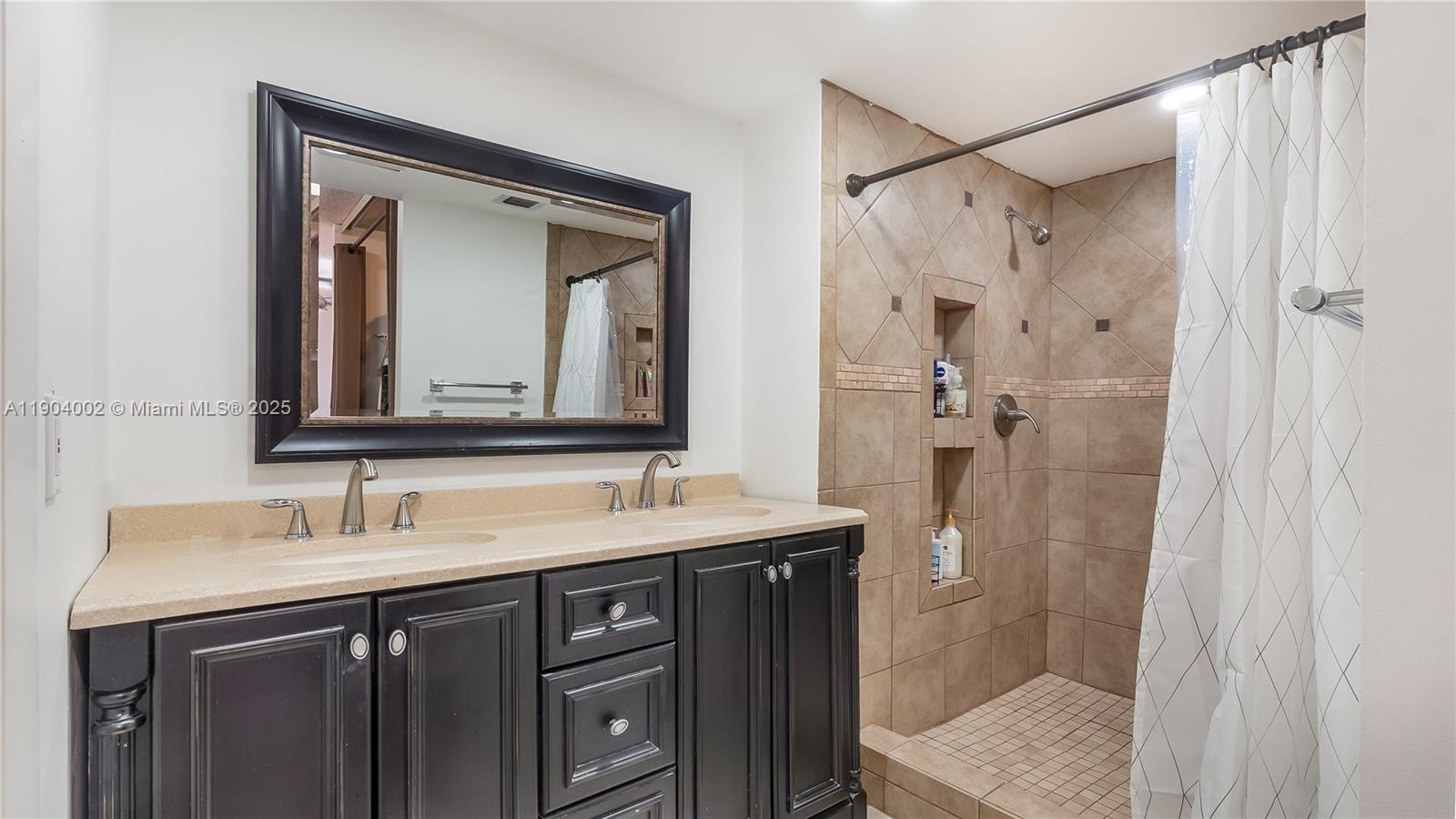 PINE ISLAND RIDGE SECTION - Residential