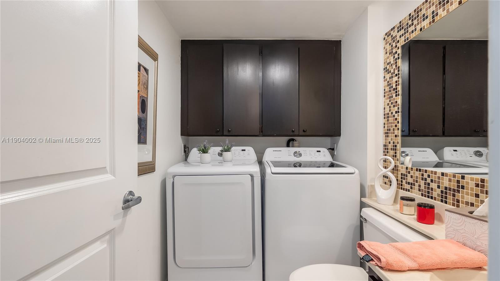 PINE ISLAND RIDGE SECTION - Residential