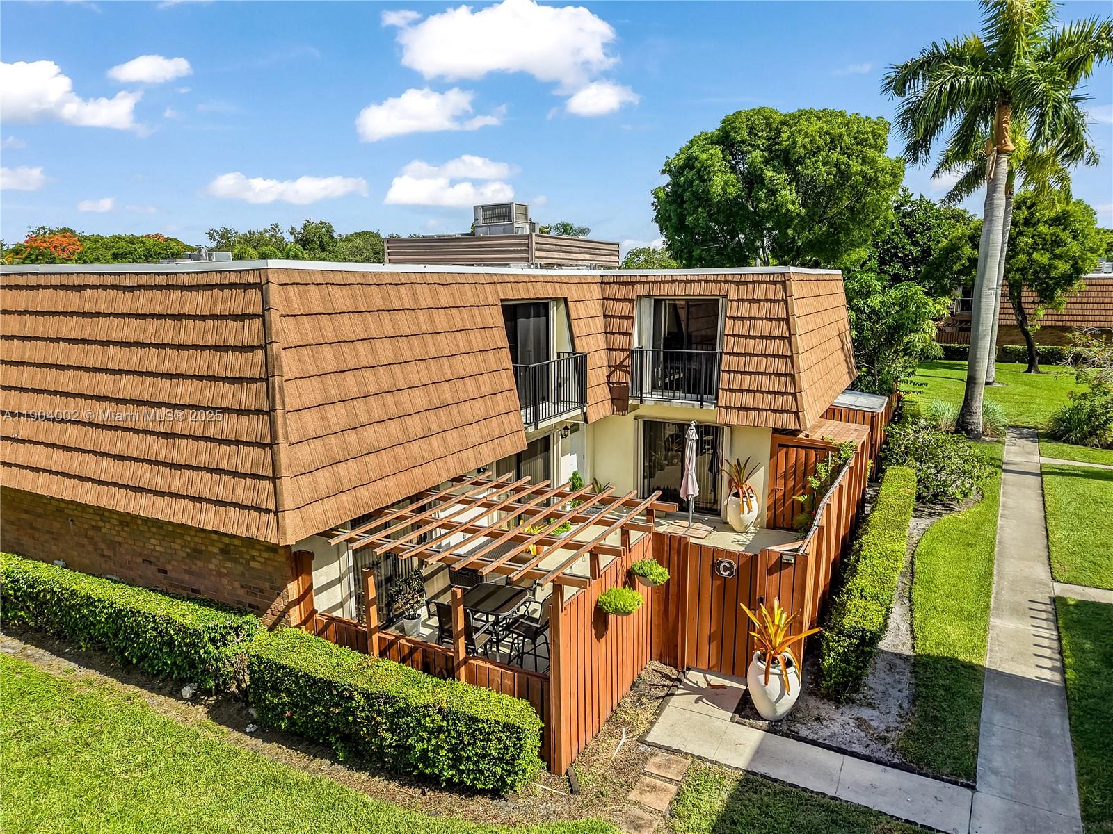 PINE ISLAND RIDGE SECTION - Residential