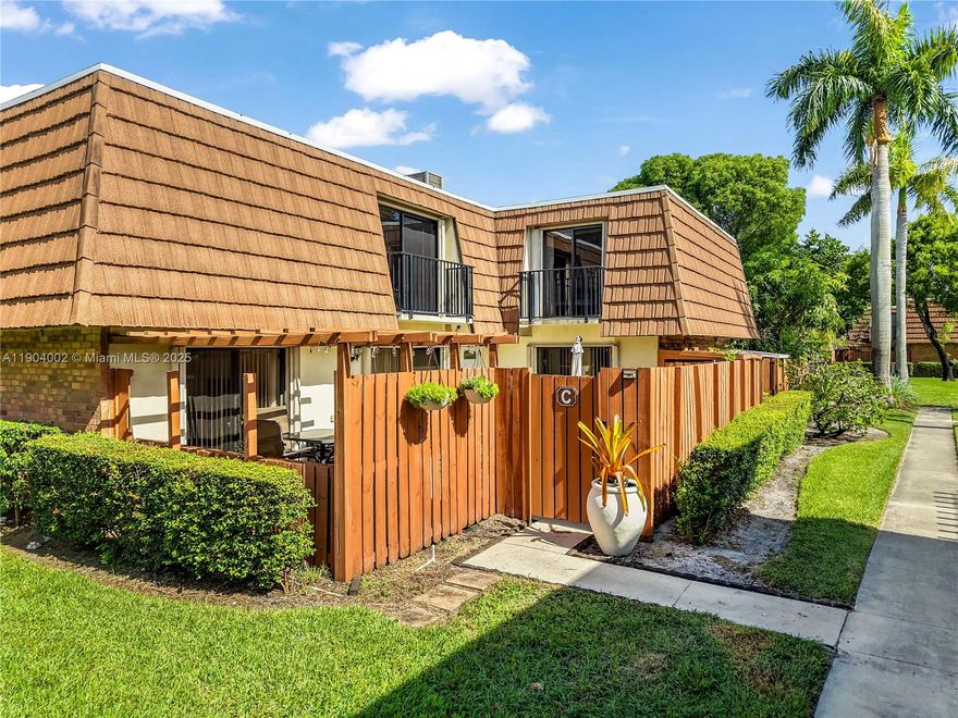 Beautiful 3-bedroom, 2.5-bath townhouse situated in the desirable West Davie area, known for its top-rated schools and family-friendly atmosphere. This spacious home features a functional layout with abundant natural light, generous living areas, and well-sized bedrooms. Enjoy peace of mind with an HOA that covers exterior maintenance, roof repairs, landscaping, and more—truly low-maintenance living at its best—conveniently located near shopping, dining, major highways, and just a short drive to the beach. Don’t miss this excellent opportunity in a well-maintained community! One bedroom in the first floor.