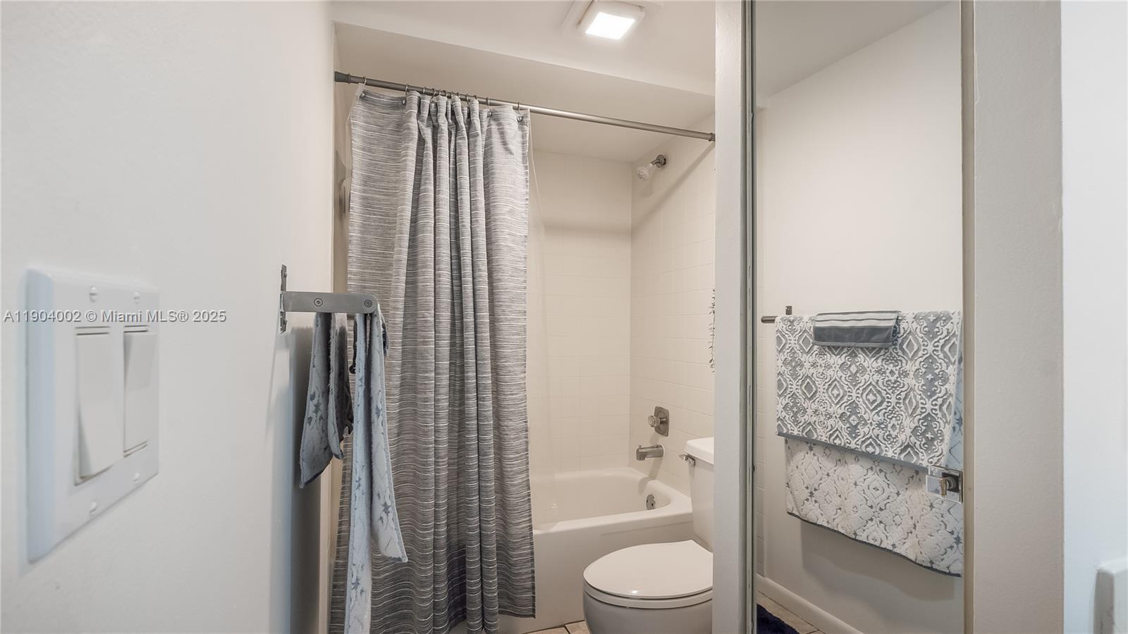 PINE ISLAND RIDGE SECTION - Residential