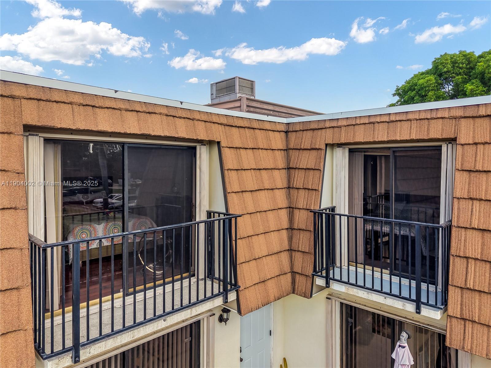 PINE ISLAND RIDGE SECTION - Residential