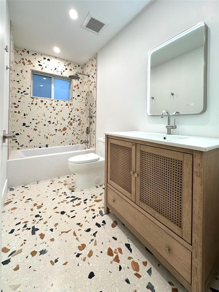 TRAIL PARK - Residential