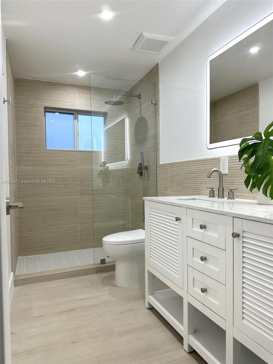 TRAIL PARK - Residential